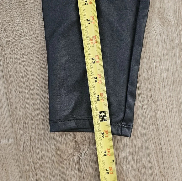Torrid faux leather leggings size 2 - Picture 5 of 5